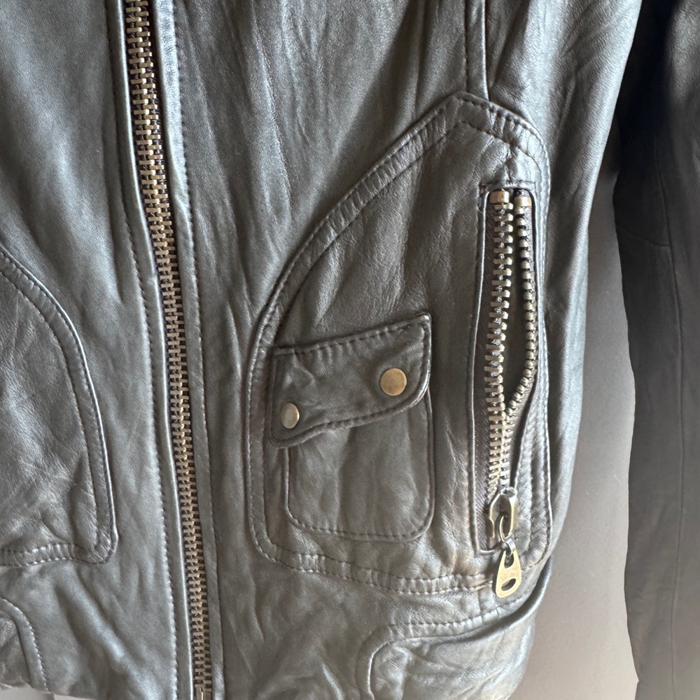 Doma Black Leather Jacket - image 3